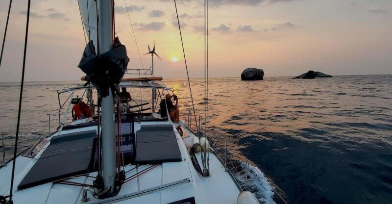 phuket-day-sail-private-charter-crew-food-included