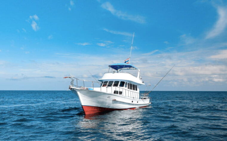phuket-deep-sea-fishing-at-racha-island-boat-cruise