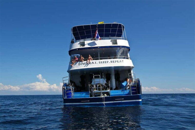 phuket-discover-scuba-diving-to-racha-yai-island