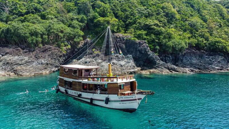phuket-escape-the-crowds-on-relaxing-boat-snorkelling