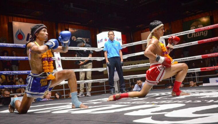 phuket-friday-night-muay-thai-fight-at-rawai-boxing-camp