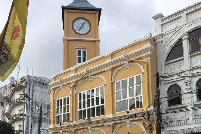 Phuket Full Day City tour & Lunch & Tiger Park - Key Points