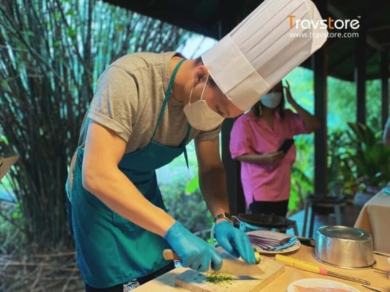 Phuket: Hands-On Thai Cooking Experience - Key Points