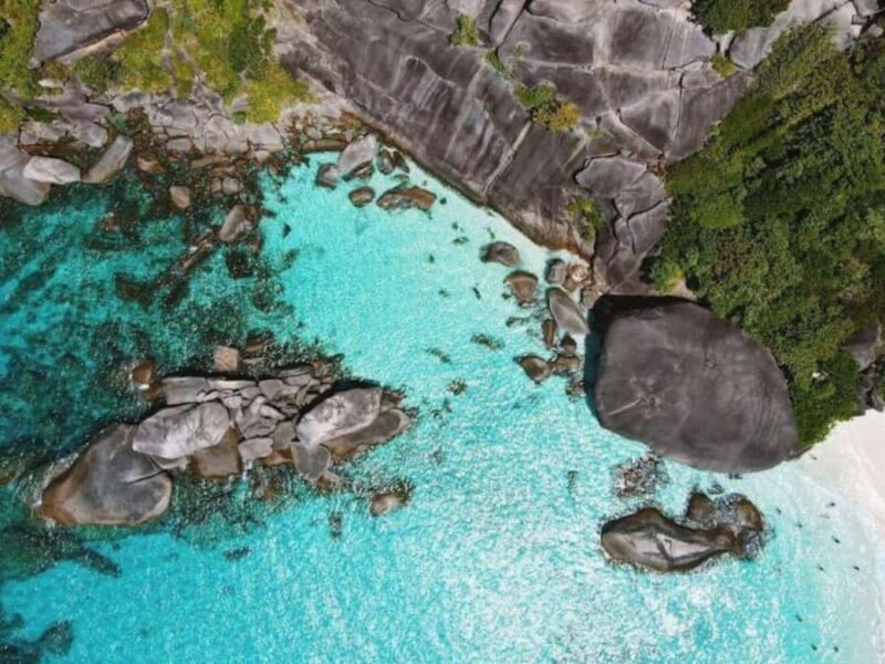 Phuket/Khao Lak: Similan Islands by Speedboat - Food and Refreshments: A Highlight