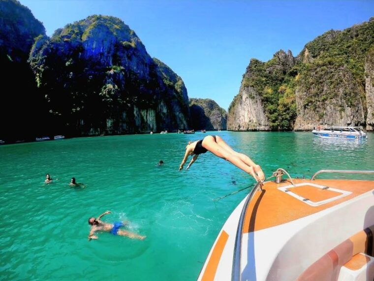 phuket-maya-bay-phi-phi-and-bamboo-island-full-day-trip