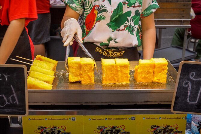 Phuket: Old Town Morning Street Art Walking Tour with Lunch - Authenticity and Real Experiences