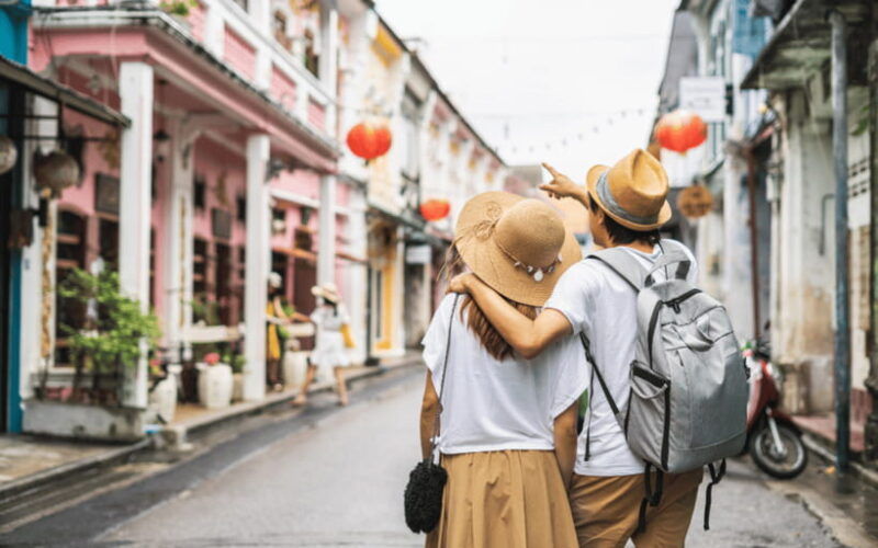phuket-old-town-morning-street-art-walking-tour-with-lunch