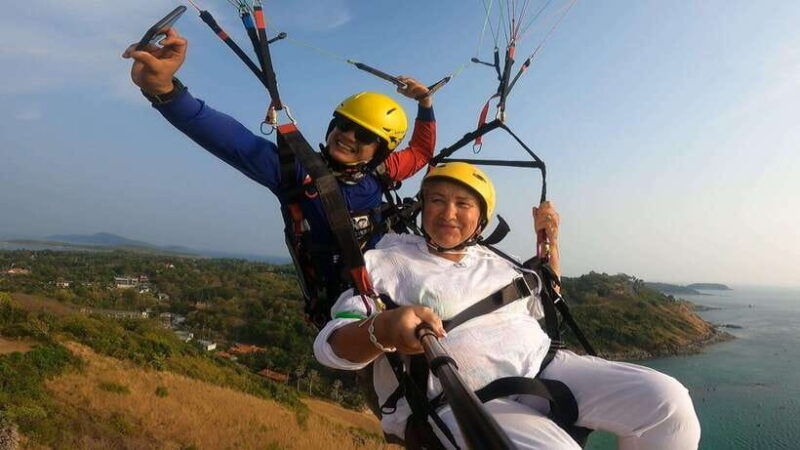 phuket-paragliding-adventure-by-tsa-thailand