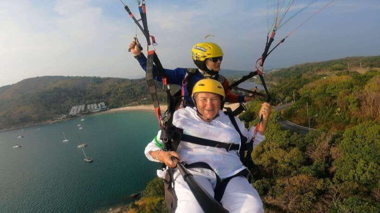phuket-paragliding-adventure-by-tsa-thailand