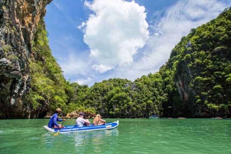 phuket-phang-nga-bay-trip-to-hong-panakjames-bond-island