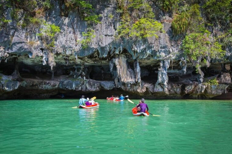 phuket-phang-nga-bay-trip-to-hong-panakjames-bond-island