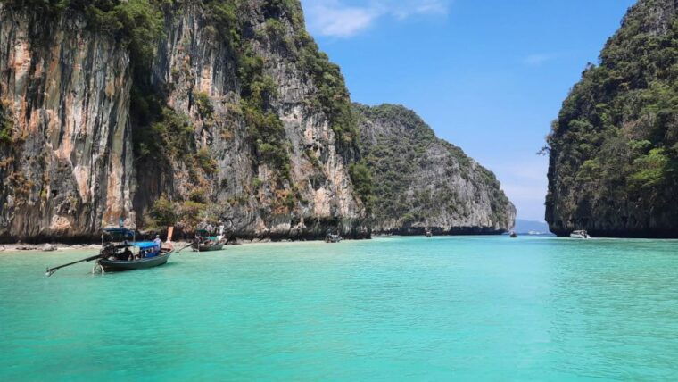 phuket-phi-phi-bamboo-islands-snorkeling-by-speedboat