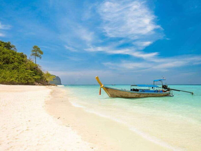 phuket-phi-phi-islands-bamboo-island-and-pileh-lagoon-trip