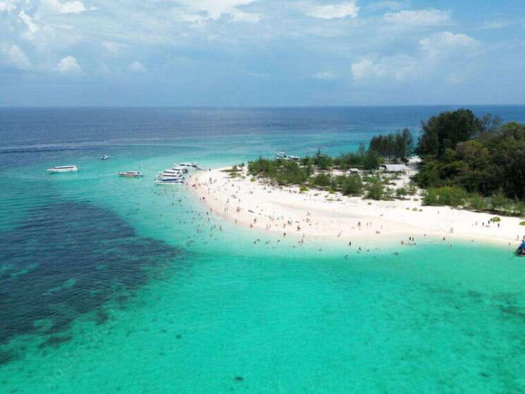 phuket-phi-phi-islands-bamboo-island-and-pileh-lagoon-trip