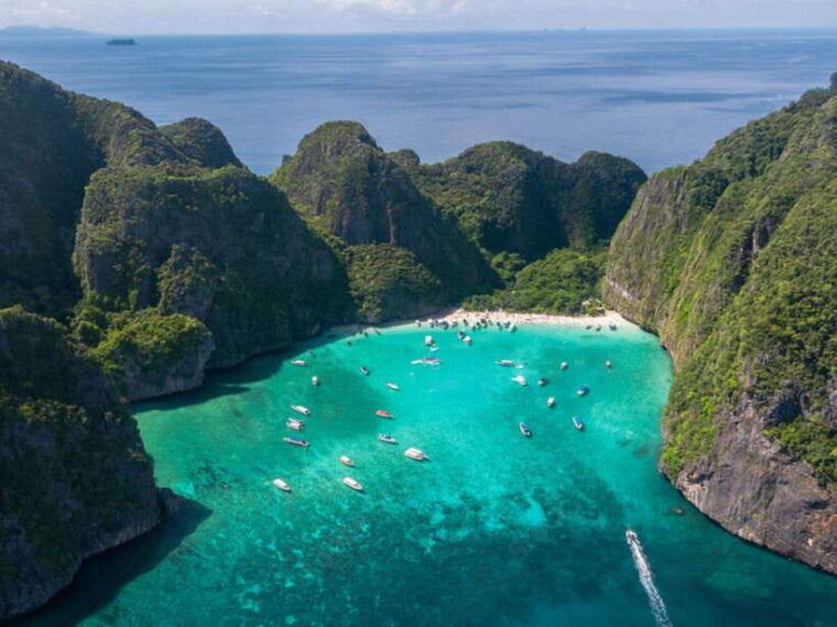 phuket-phi-phi-islands-bamboo-island-and-pileh-lagoon-trip