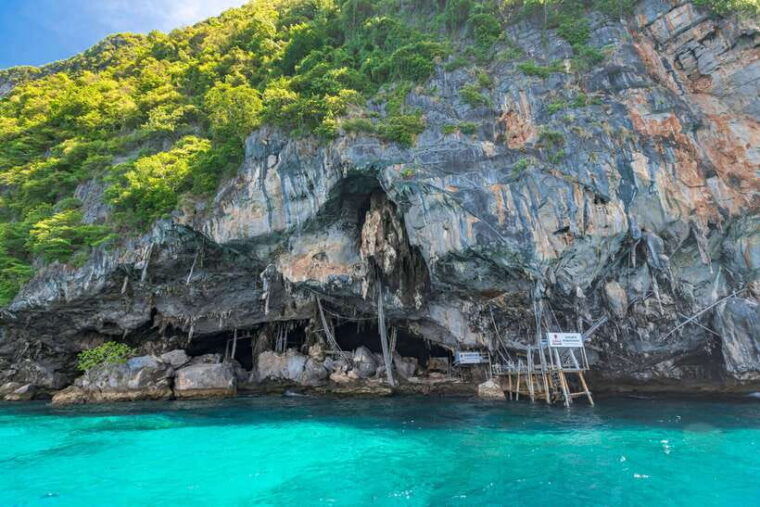 phuket-phi-phi-islands-khai-island-premium-day-tour