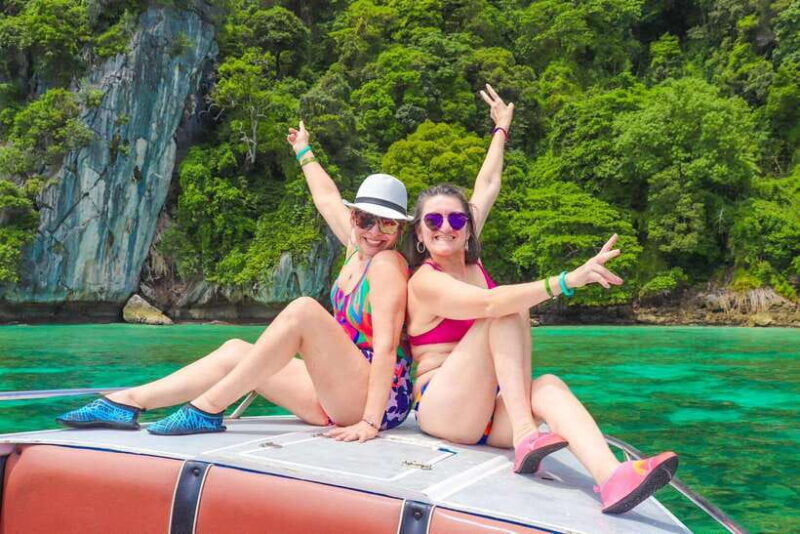 phuket-phiphi-maya-bay-khai-island-day-tour-by-speedboat