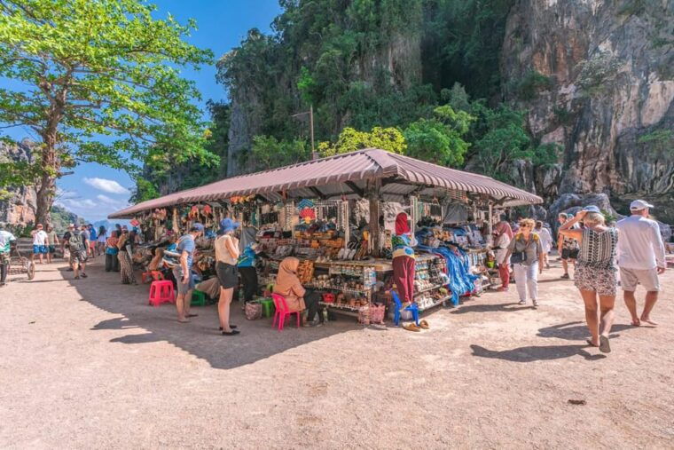 phuket-premium-day-trip-to-james-bond-naka-island