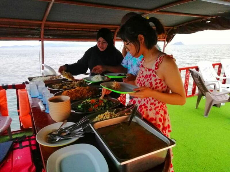 phuket-private-daylight-till-the-nightfall-fishing