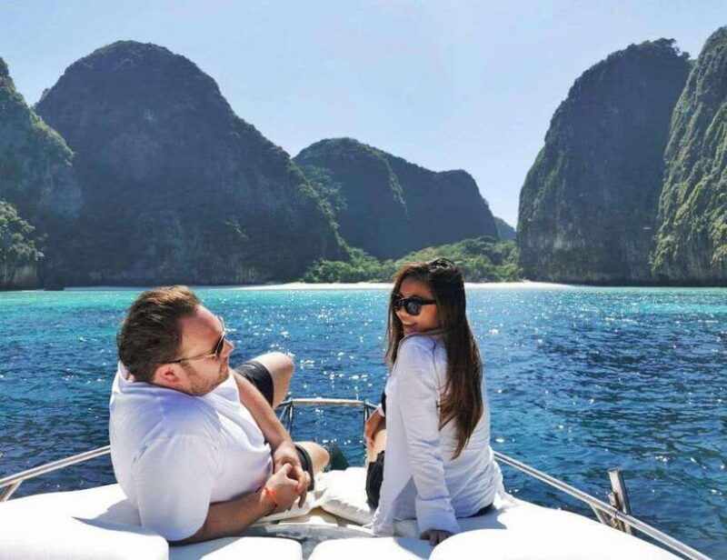 phuket-private-early-bird-charter-to-phi-phi-bamboo