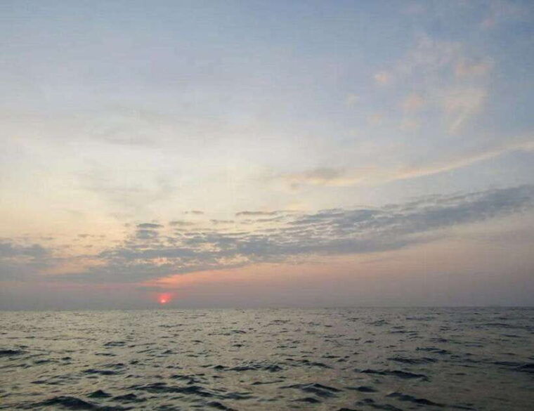 phuket-private-early-bird-charter-to-phi-phi-bamboo