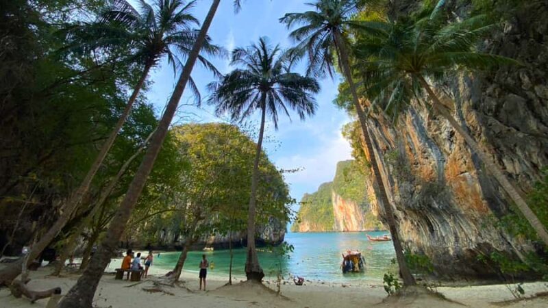Phuket: Private Hong Island Speedboat Charter Tour - What to Expect on the Water