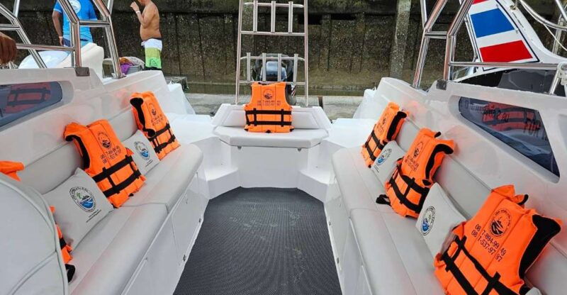 phuket-private-luxury-speed-boat-to-james-bond-island