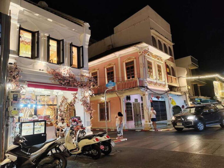 phuket-private-night-tour-with-laem-phrom-thep-sunset
