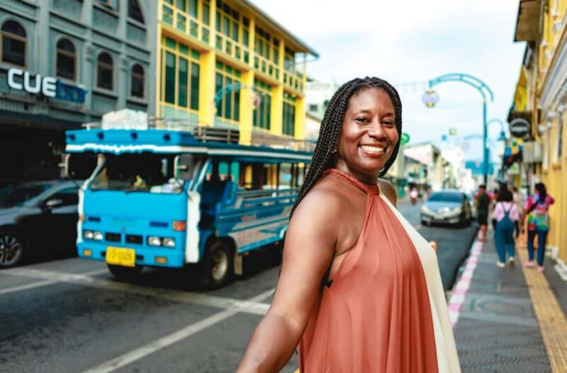 Phuket: Private Photoshoot at Old Town - Key Points