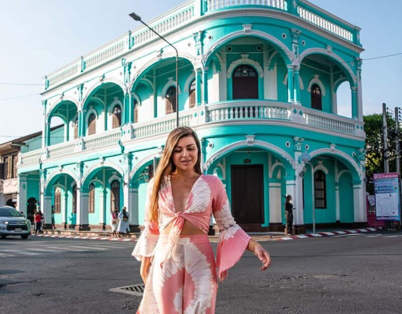 Phuket: Private Sightseeing Tour with Lunch and Entry Fees - Key Points