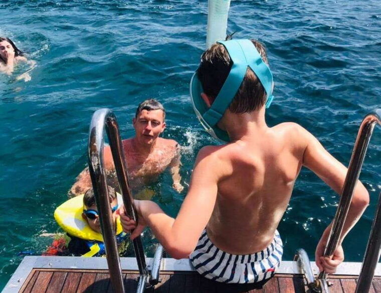 phuket-private-speed-boat-to-maiton-and-khai-islands