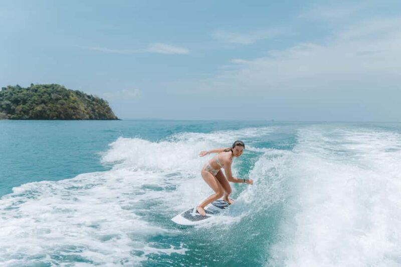 Phuket: Private Wakesurf Experience by Malibu Boat - An In-Depth Look at the Wakesurf Experience