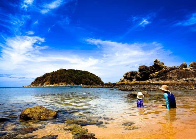 Phuket: PromthepCape,Swim Ya-Nui Beach,Buddha,Chalong Temple - Key Points