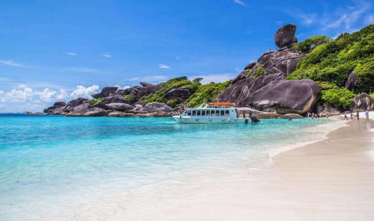 phuket-similan-islands-day-tour-by-speedboat-with-lunch