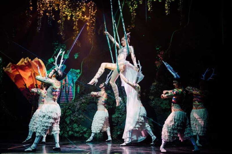 phuket-simon-cabaret-show-admission-ticket-with-transport