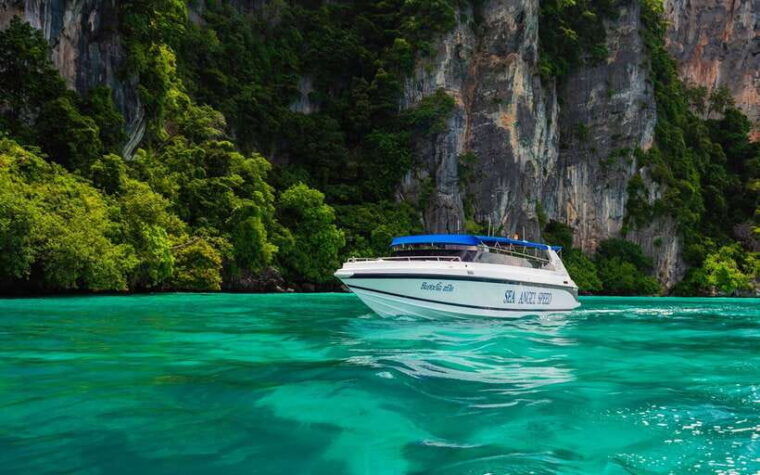 phuket-speedboat-day-trip-to-phi-phi-and-maya-bay