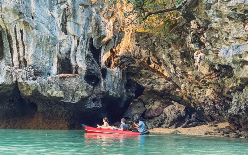 phuket-sunset-dinner-in-phang-nga-bay-by-big-boat