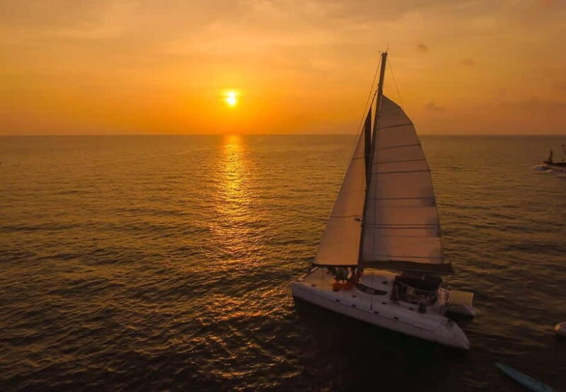 Phuket Sunset Dinner Sailing Yacht Catamaran - Key Points