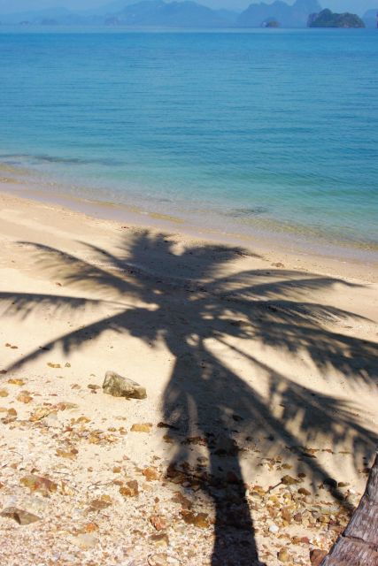 phuket-traditional-boat-to-phang-nga-bay-and-hong-island