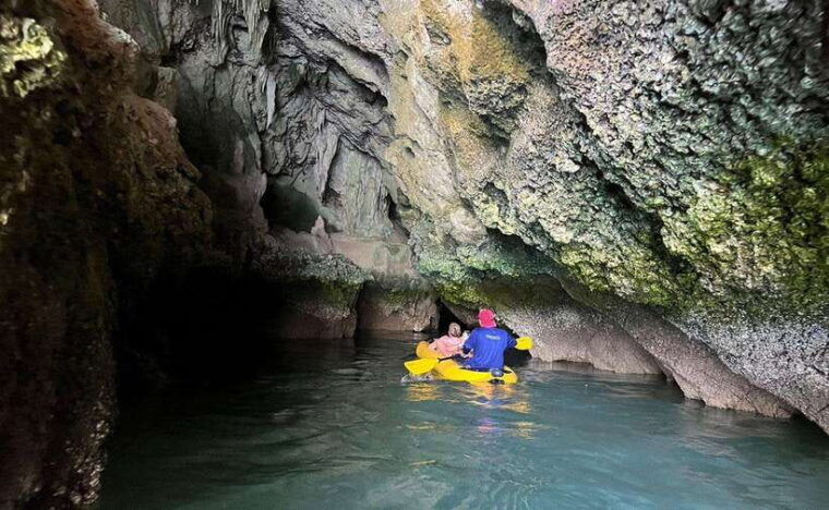 phuket-twilight-sea-canoe-tour-with-glowing-plankton