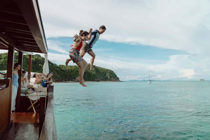 Phuket: Vintage Private Boat Tour with Snorkeling and Meals - Photography and Views