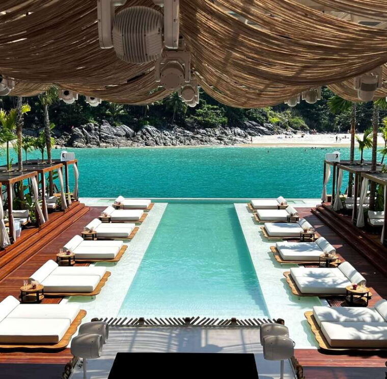 phuket-yona-floating-beach-club-day-experience