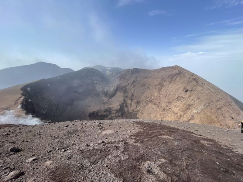 piano-provenzana-mount-etna-hiking-trip-to-3300-meters