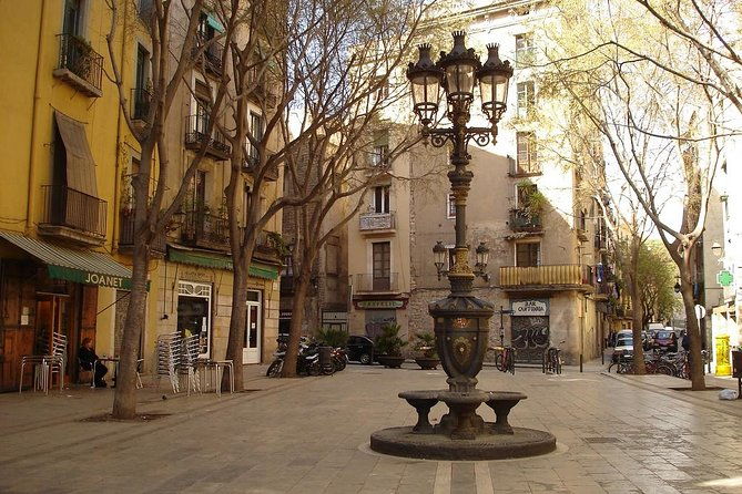 picasso-museum-private-walking-tour-of-born-or-gothic-quarter-2