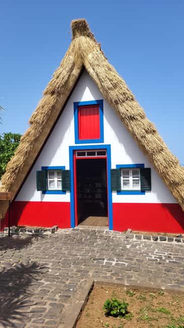 Pico Arieiro, Santana, São Lourenço & more  Full Day+PickUp - Key Points