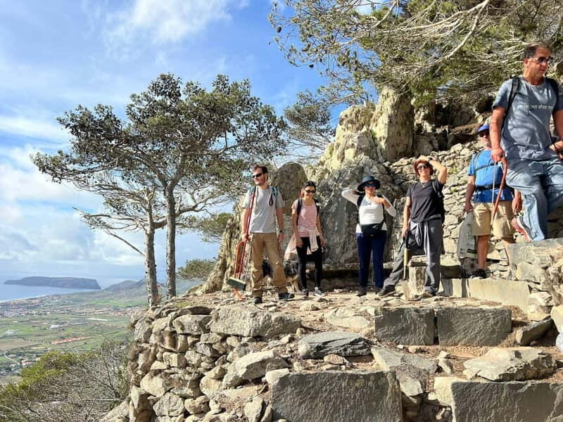 Pico Castelo & Pico Facho Vereda: Walk with Spectacular View - Key Points