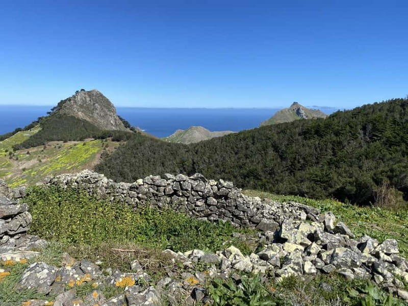 Pico Castelo & Pico Facho Vereda: Walk with Spectacular View - Who Would Love This Experience?
