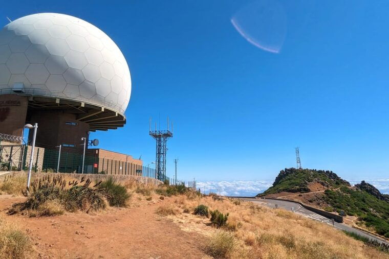 pico-do-arieiro-in-4h-immersive-private-experience-cabrio
