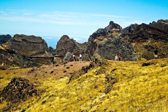 pico-do-arieiro-pico-ruivo-achada-do-teixeira-walk
