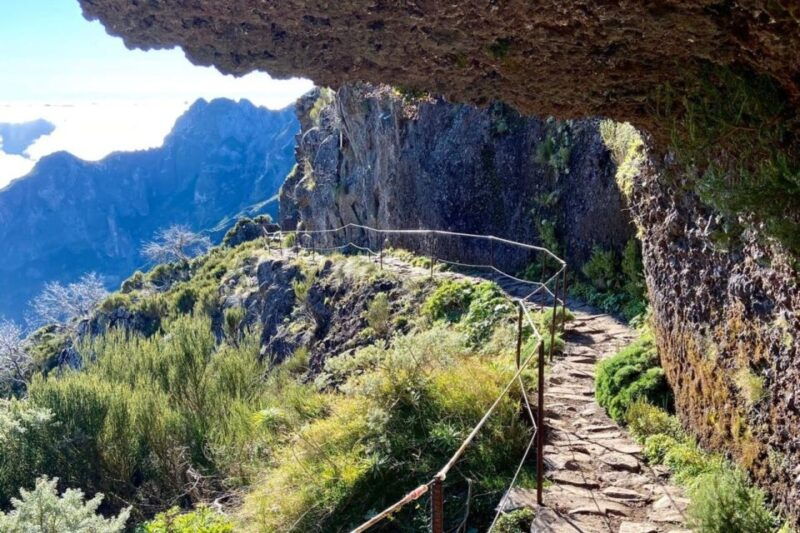 pico-do-arieiro-pico-ruivo-sunrise-or-morning-hike-transfers